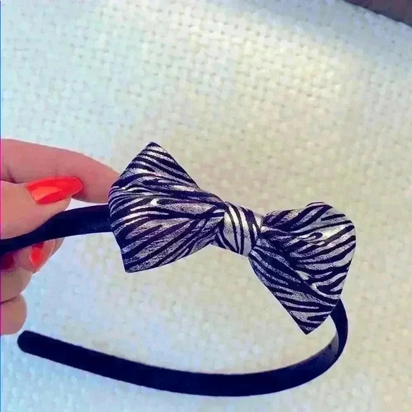 Other - Zebra bow head band